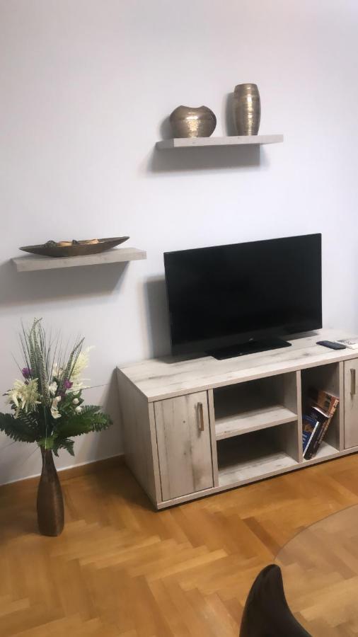 A Convenient Apartment In The Heart Of Athens Luaran gambar